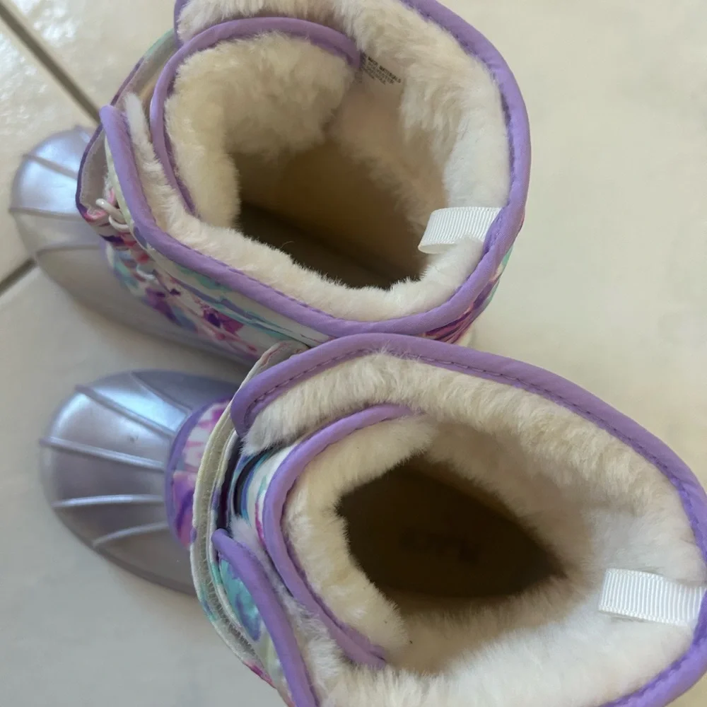 The Children's Place Tie-Dye and Silver Snow Boots